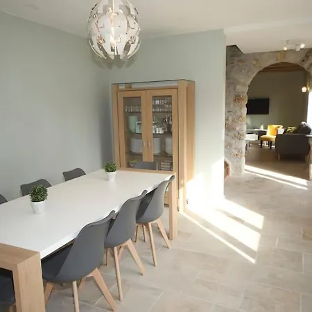 Tatil Evi De 11 Personnes A La Campagne *